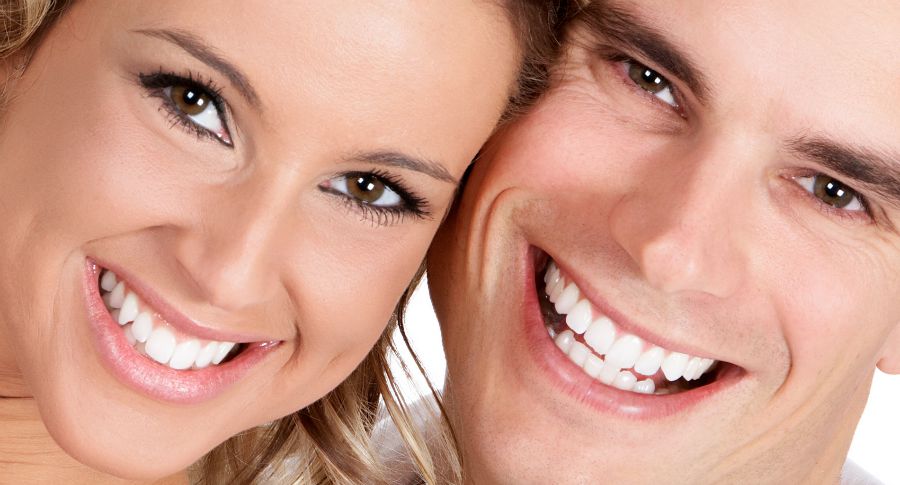 Su sonrisa es nuestra sonrisa | Clínica dental Dr. Manuel López de Calatayud