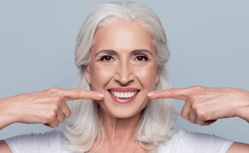 Prótesis fijas sujetas por implantes - Dr. Manuel López de Calatayud