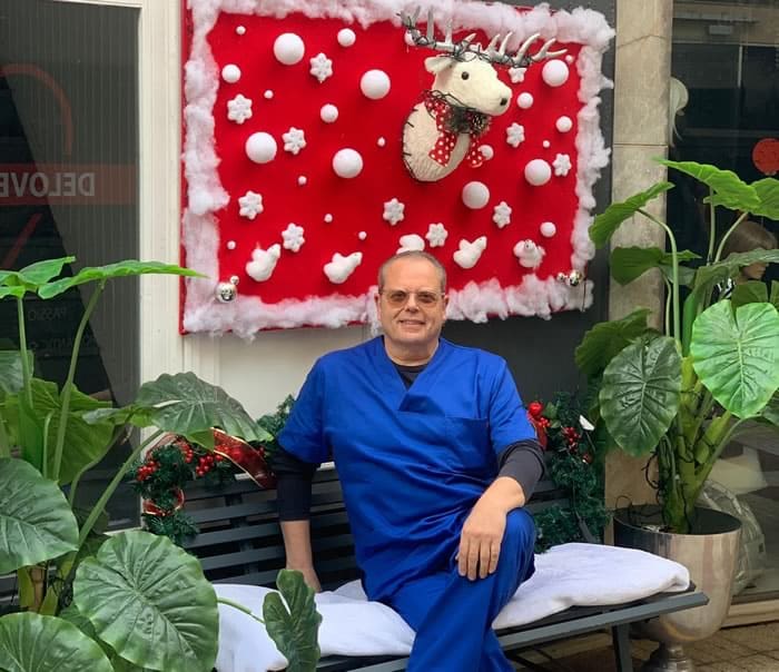 Dr. Manuel López de Calatayud - Feliz Navidad