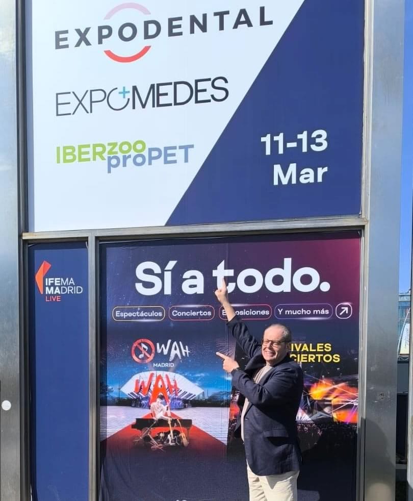 Dr. Manuel López de Calatayud - Blog - El Dr. López de Calatayud visita la Expo dental Madrid 2026